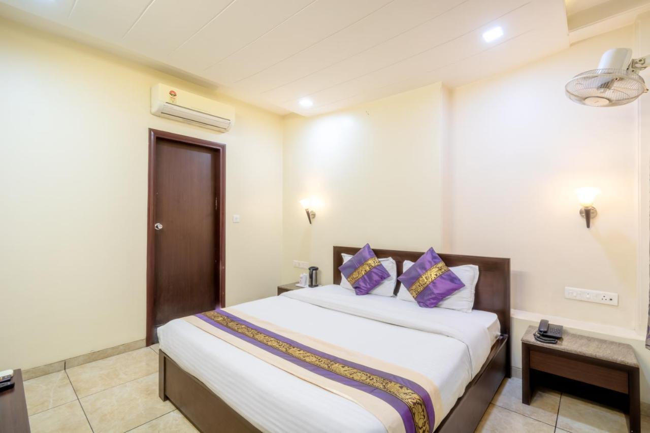 Hotel Sunday Inn Jaipur Buitenkant foto